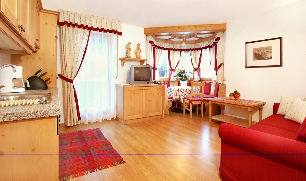 Residence Carin Selva di Val Gardena Quarto foto